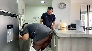 Papasito latino Me tom&oacute; en medias y se corri&oacute; dentro de mi boypussy